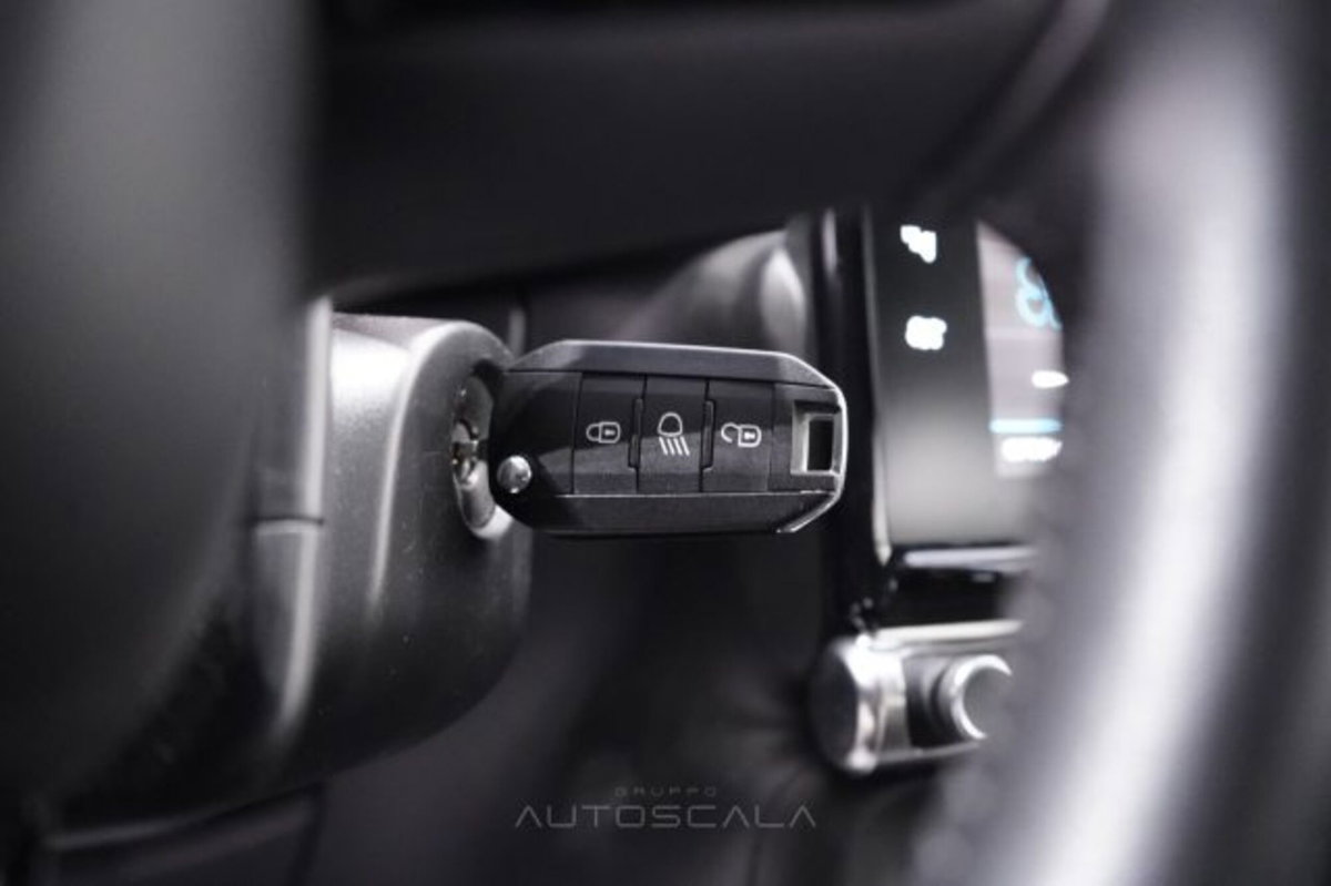 Citroen C3 PureTech 110 S&S Shine (13)