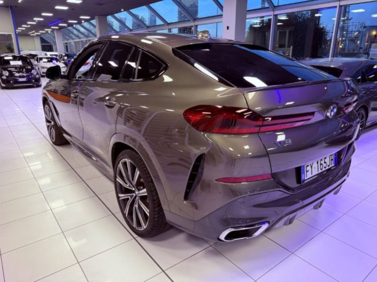 BMW X6 xDrive30d Msport (2)