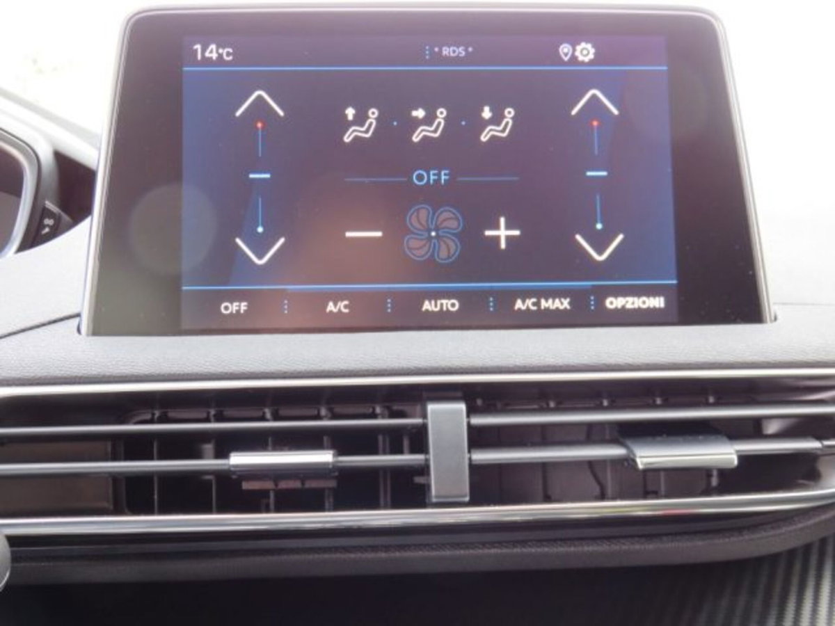 Peugeot 3008 BlueHDi 130 S&S EAT8 Active Pack (10)