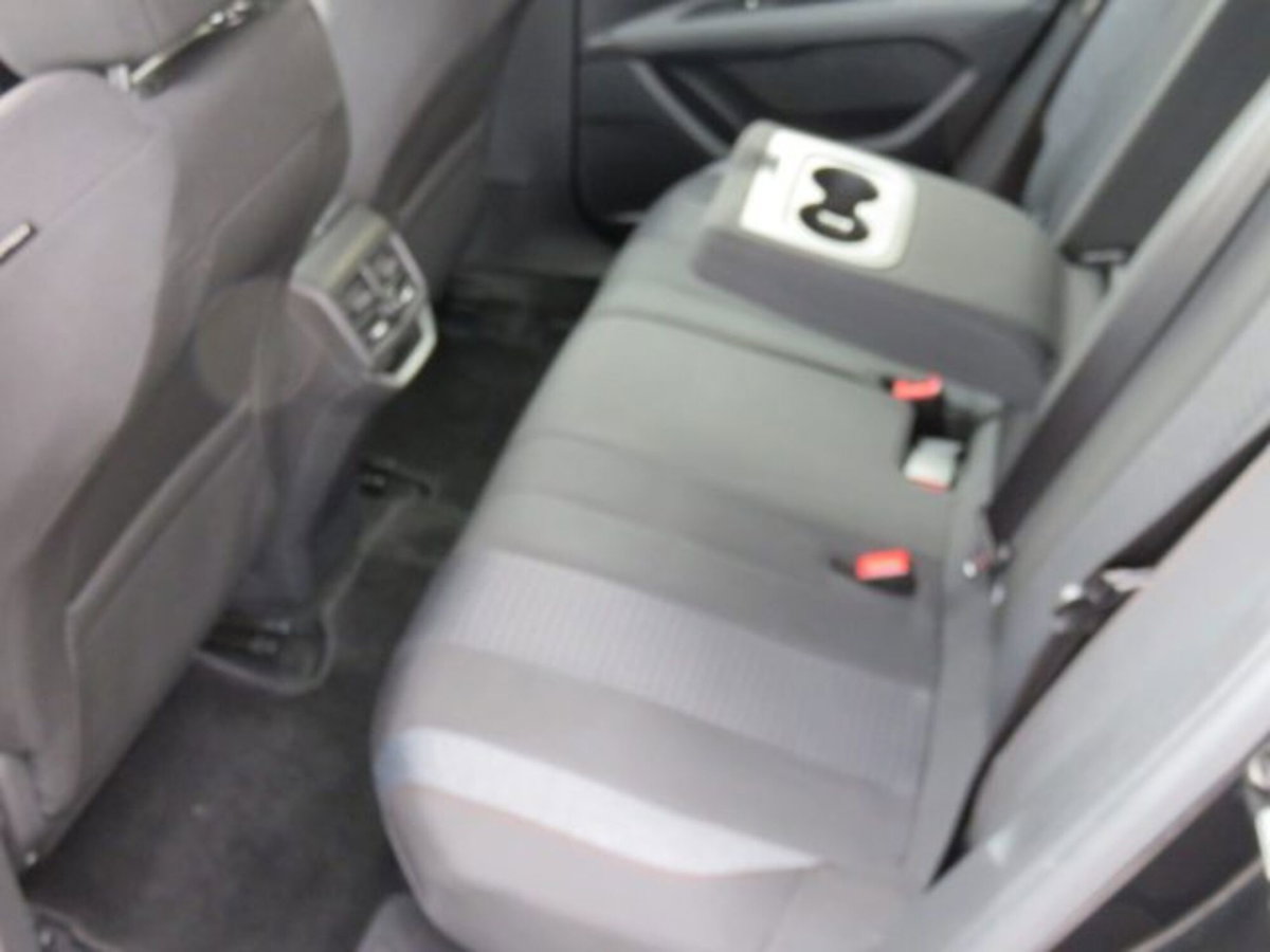 Peugeot 3008 BlueHDi 130 S&S EAT8 Active Pack (14)