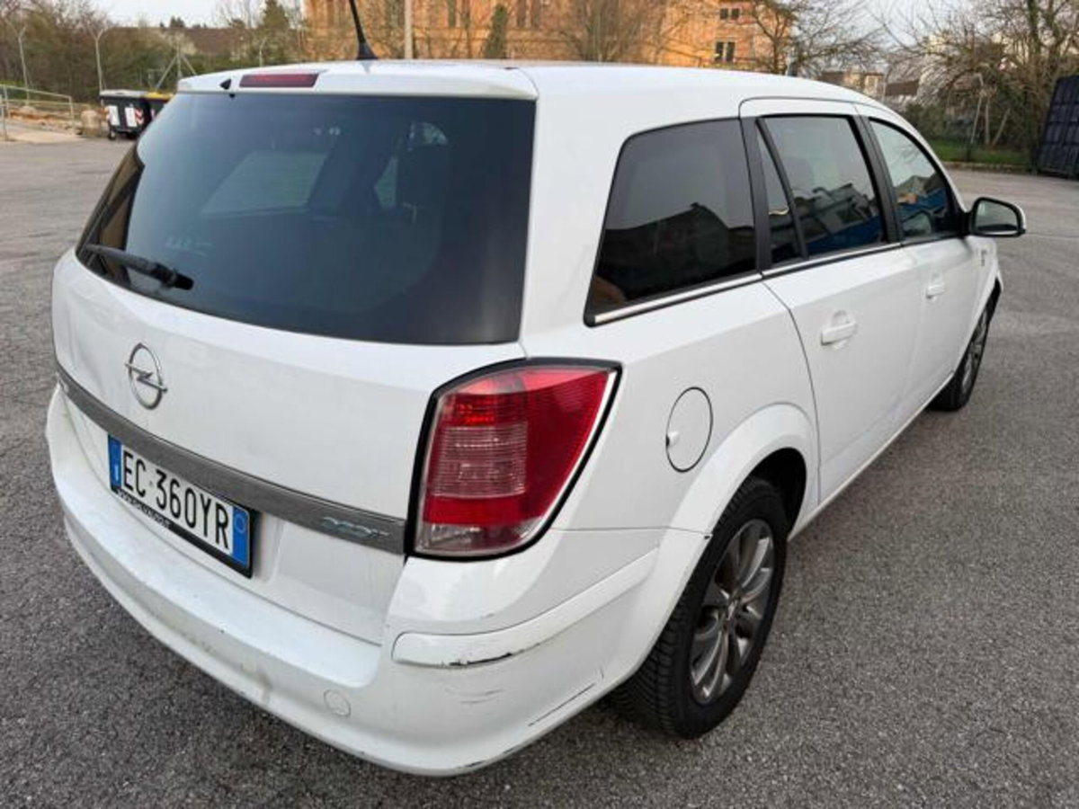 Opel Astra Station Wagon 1.7 CDTI 110CV ecoFLEStation Wagon Edition (5)