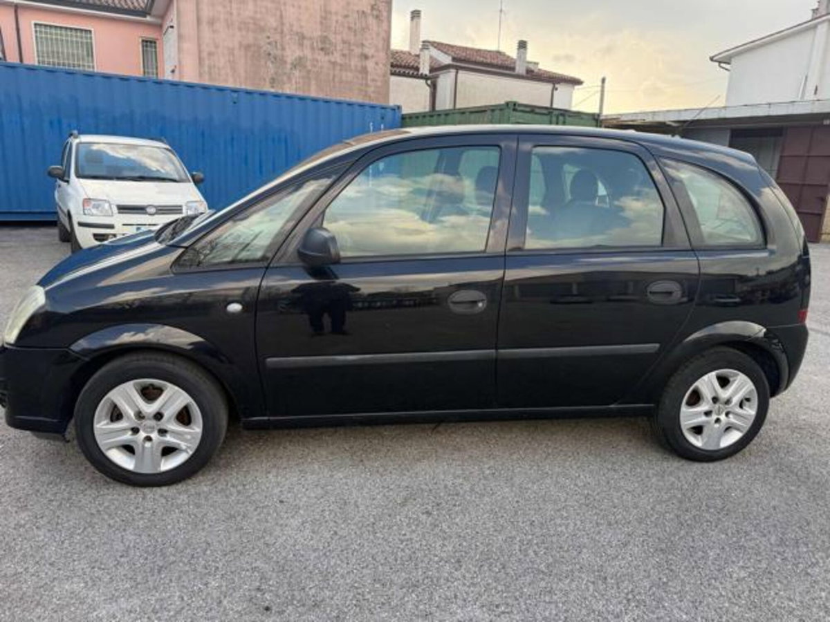 Opel Meriva 1.4 16V GPL-TECH Club (4)