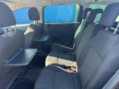 Peugeot 5008 1.6 e-HDi 112CV Stop&Start cambio robotizzato Family (11)