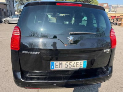 Peugeot 5008 1.6 e-HDi 112CV Stop&Start cambio robotizzato Family (15)