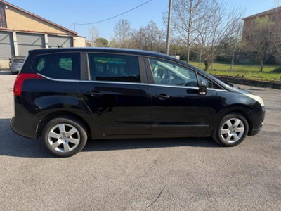 Peugeot 5008 1.6 e-HDi 112CV Stop&Start cambio robotizzato Family (7)