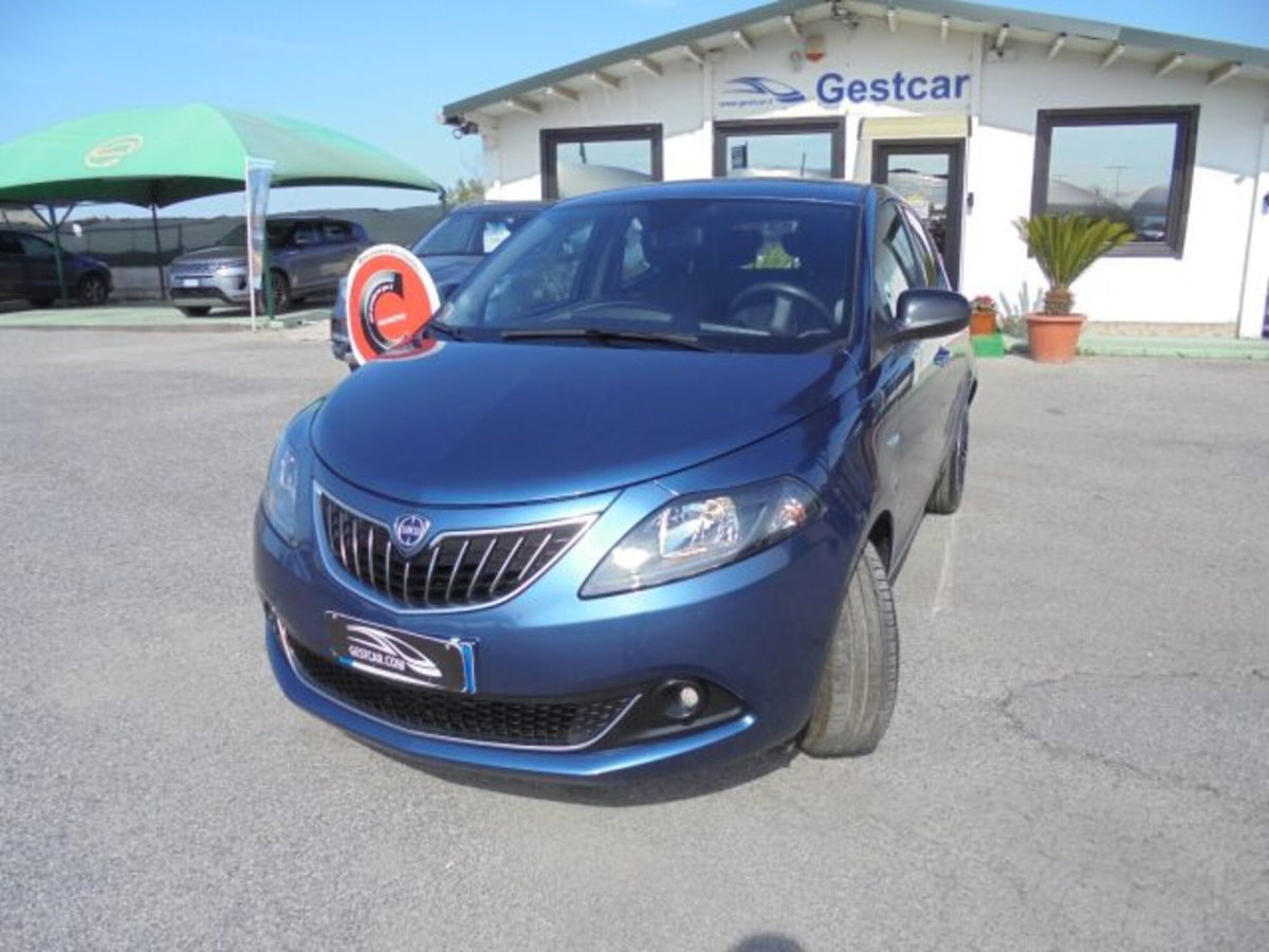 Lancia Ypsilon 1.0 FireFly 5 porte S&S Hybrid Gold Plus (5)