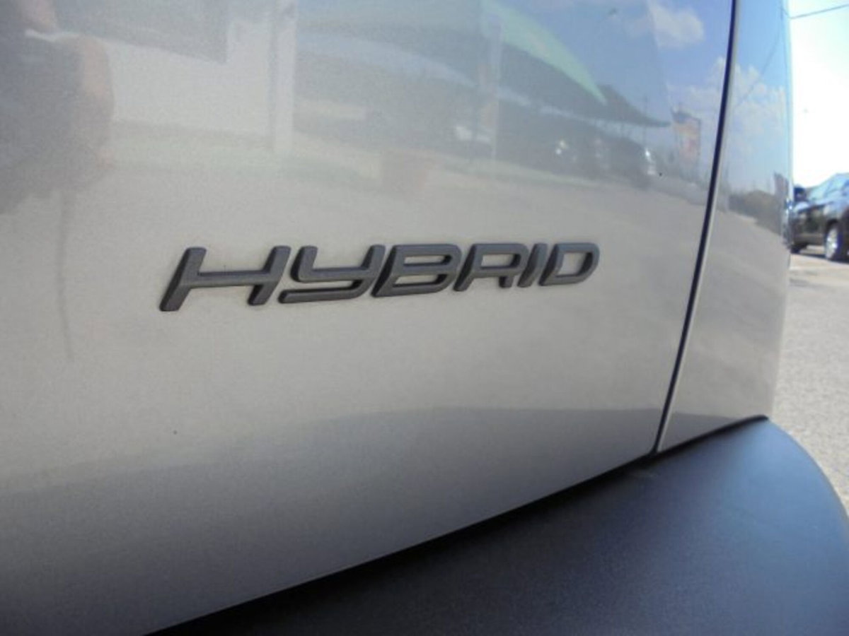 Peugeot 2008 1.2 hybrid Active 136cv e-dcs6 (20)