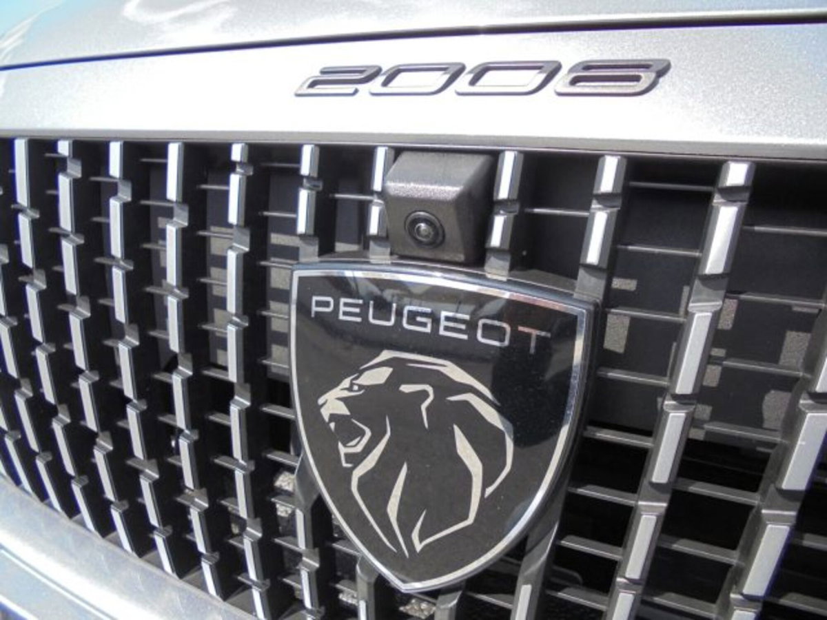 Peugeot 2008 1.2 hybrid Active 136cv e-dcs6 (8)