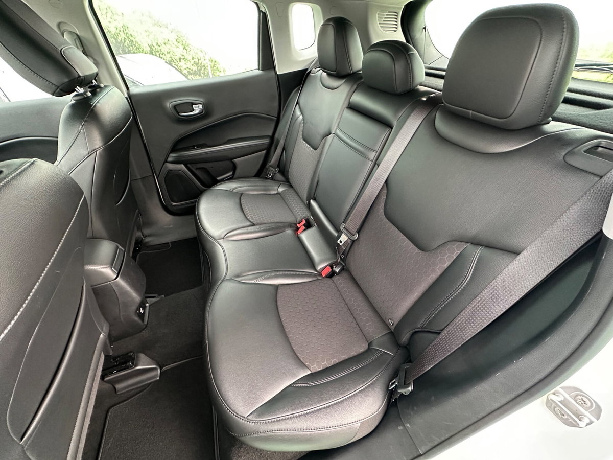 Jeep Compass 1.6 Multijet II 2WD Night Eagle (8)