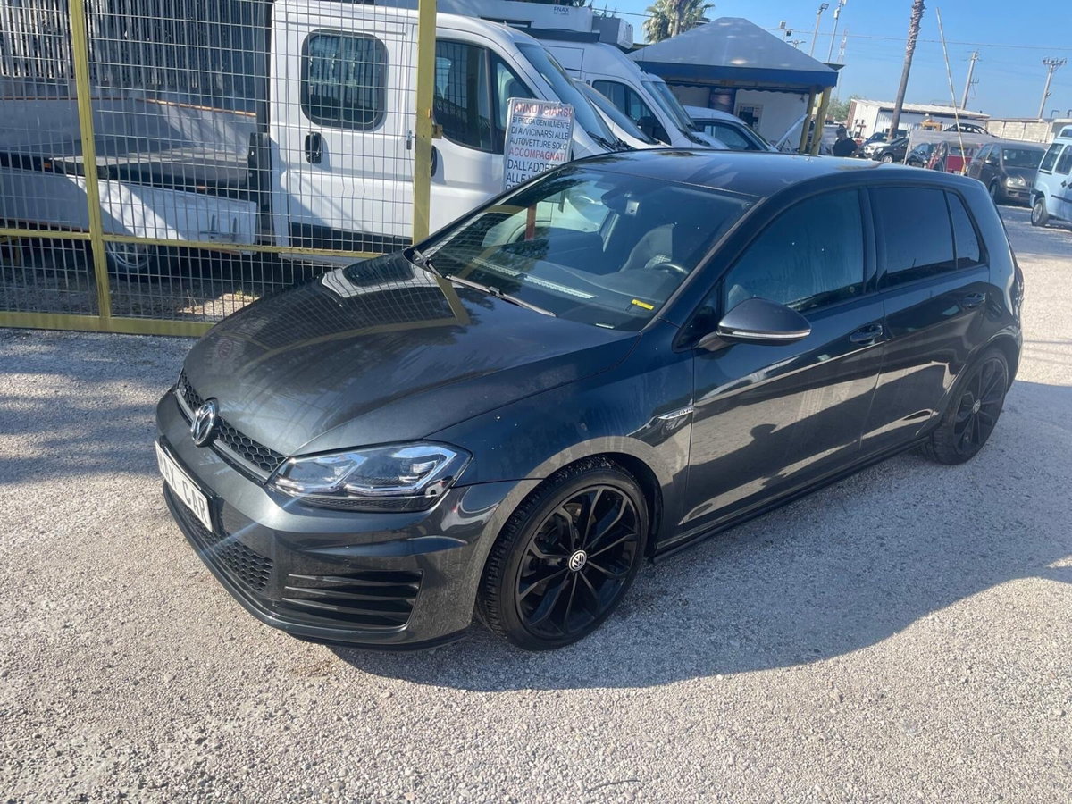 Volkswagen Golf GTD 2.0 TDI DSG 5p. BlueMotion Technology (2)