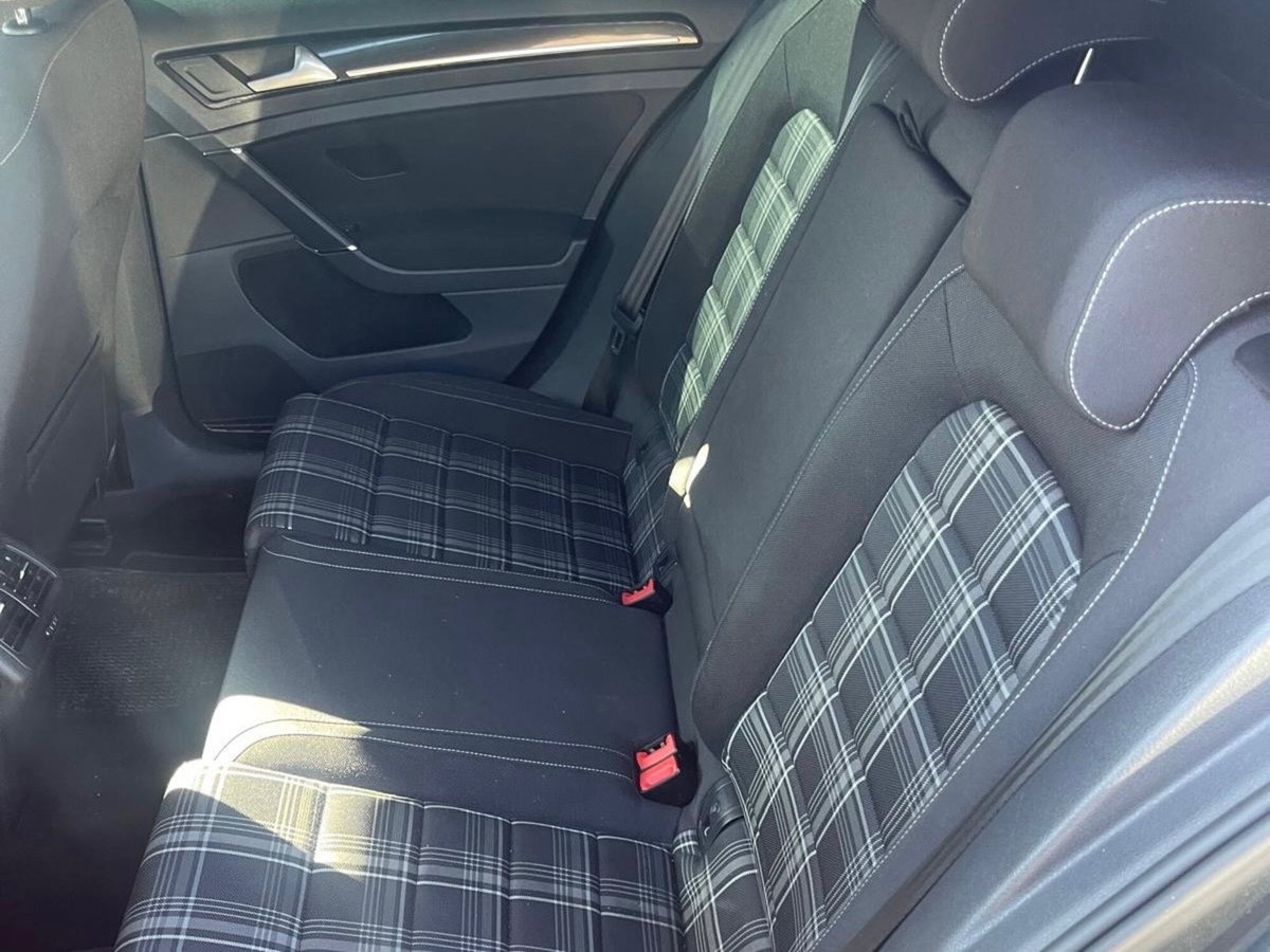 Volkswagen Golf GTD 2.0 TDI DSG 5p. BlueMotion Technology (9)