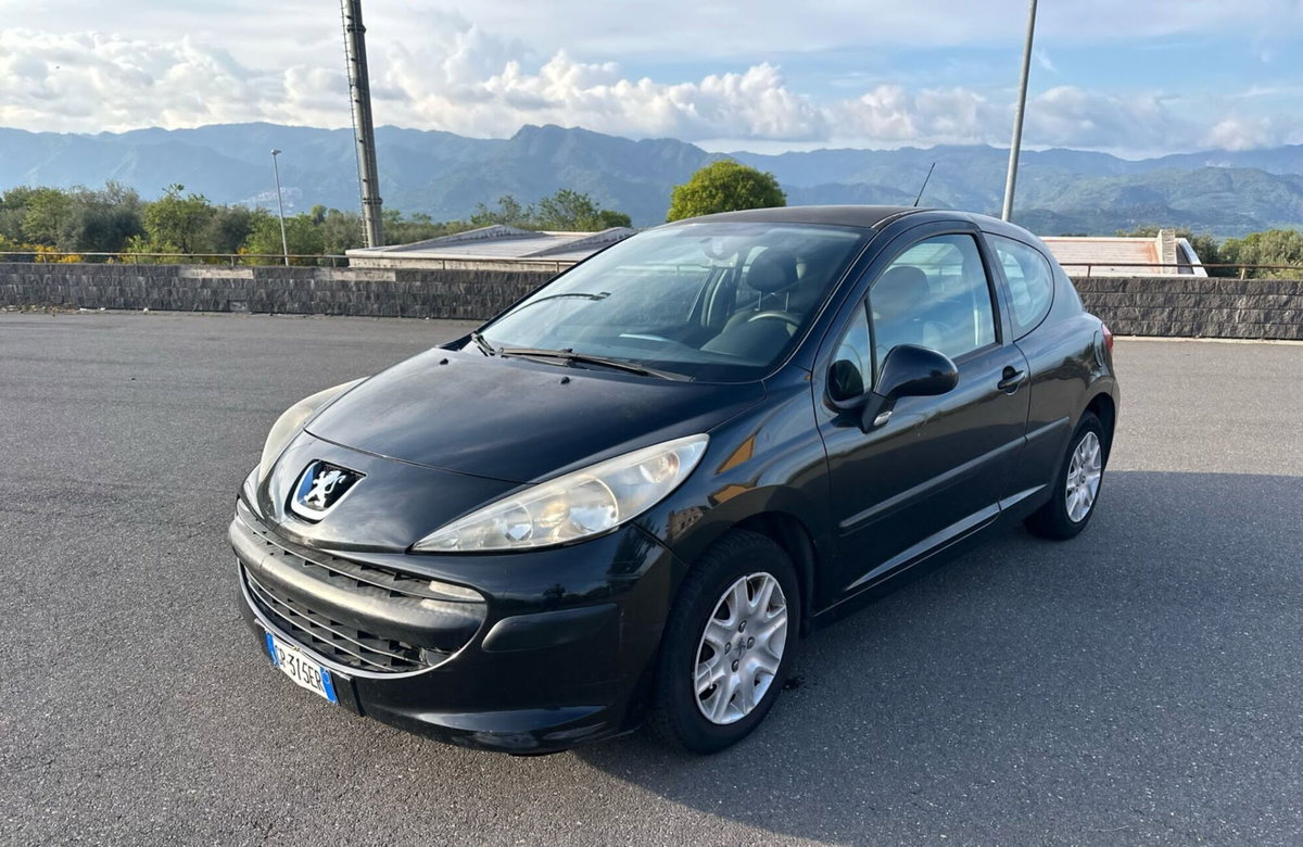Peugeot 207 8V 75CV 3p. Access (7)