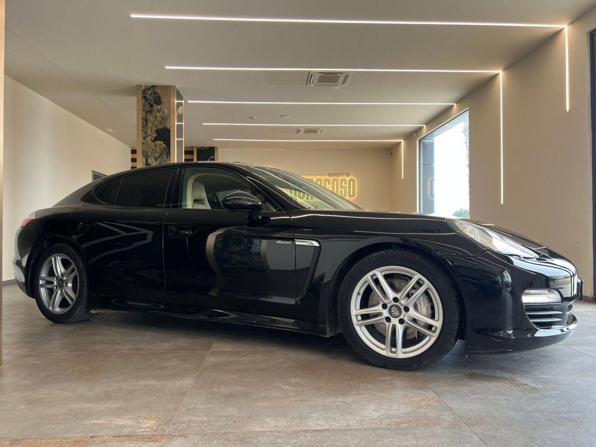 Porsche Panamera 3.0 Diesel (2)