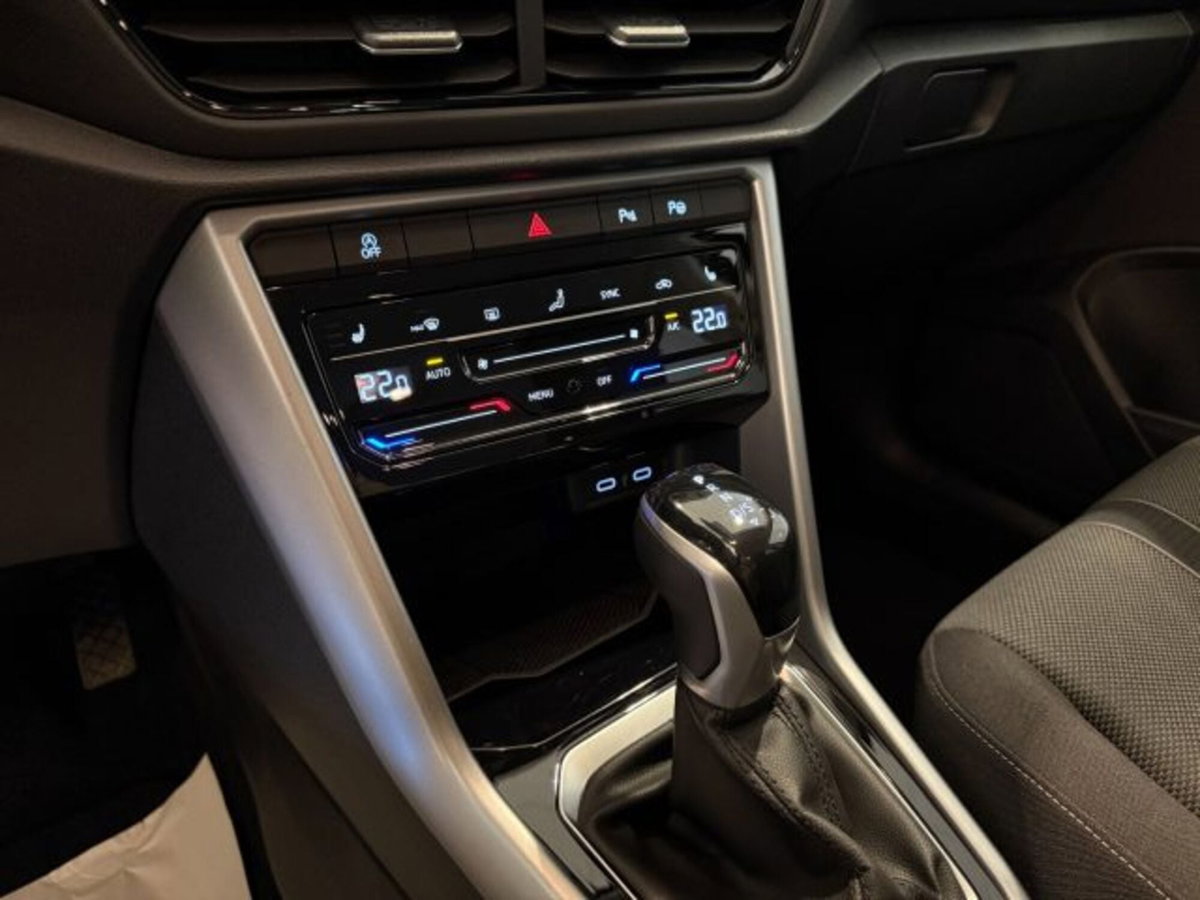Volkswagen T-Roc 2.0 tdi Life 150cv dsg (17)