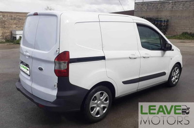 Ford Tourneo Courier 1.5 TDCI 75 CV Plus (8)