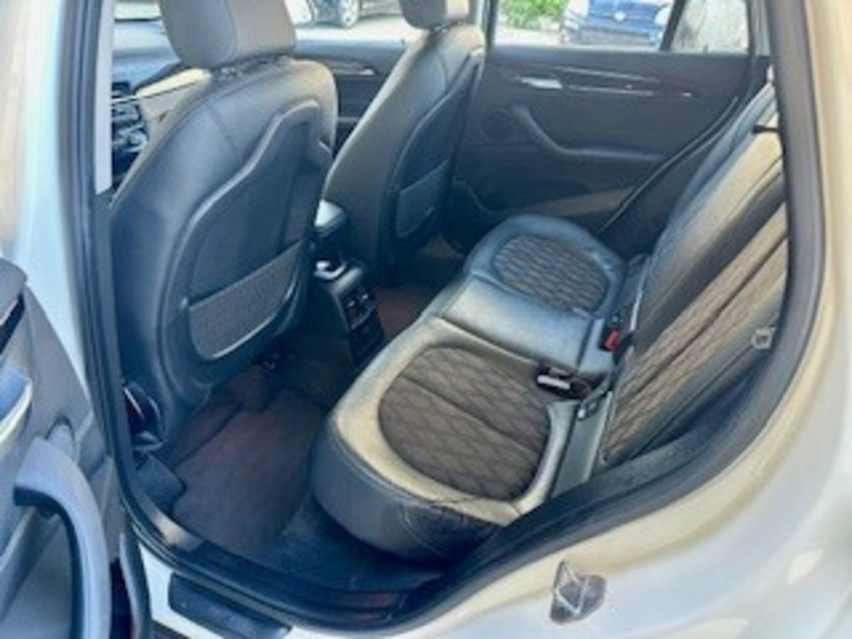 BMW X1 sDrive18d xLine Plus (14)