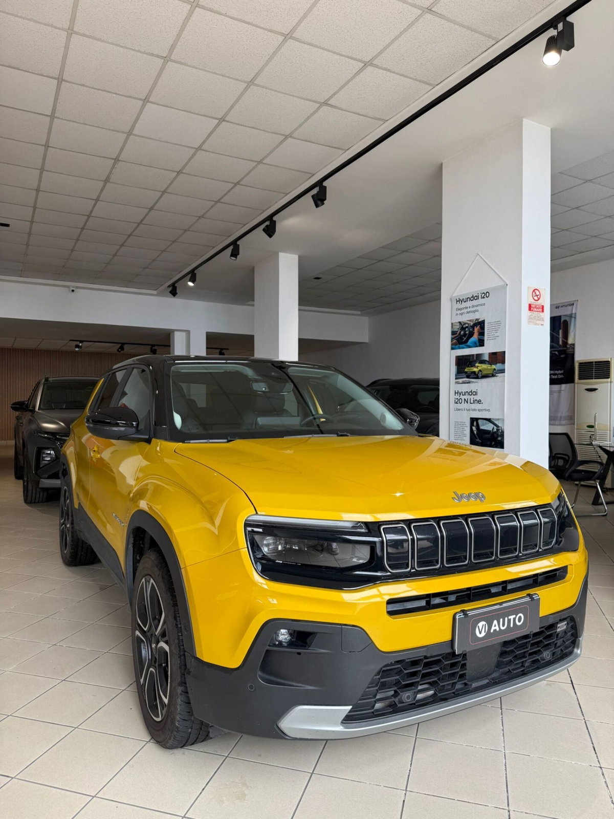 Jeep Avenger 1.2 turbo Summit fwd 100cv (2)
