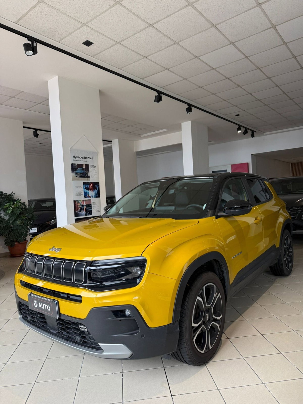 Jeep Avenger 1.2 turbo Summit fwd 100cv (3)