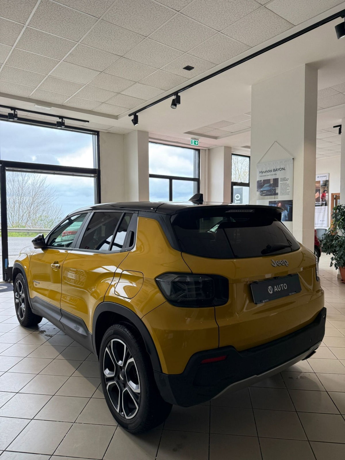 Jeep Avenger 1.2 turbo Summit fwd 100cv (5)