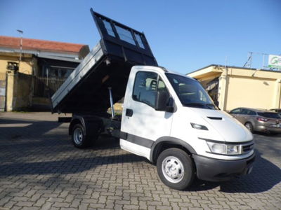 Iveco Daily Telaio 35C12 2.3 Hpi PM-RG Cabinato usata