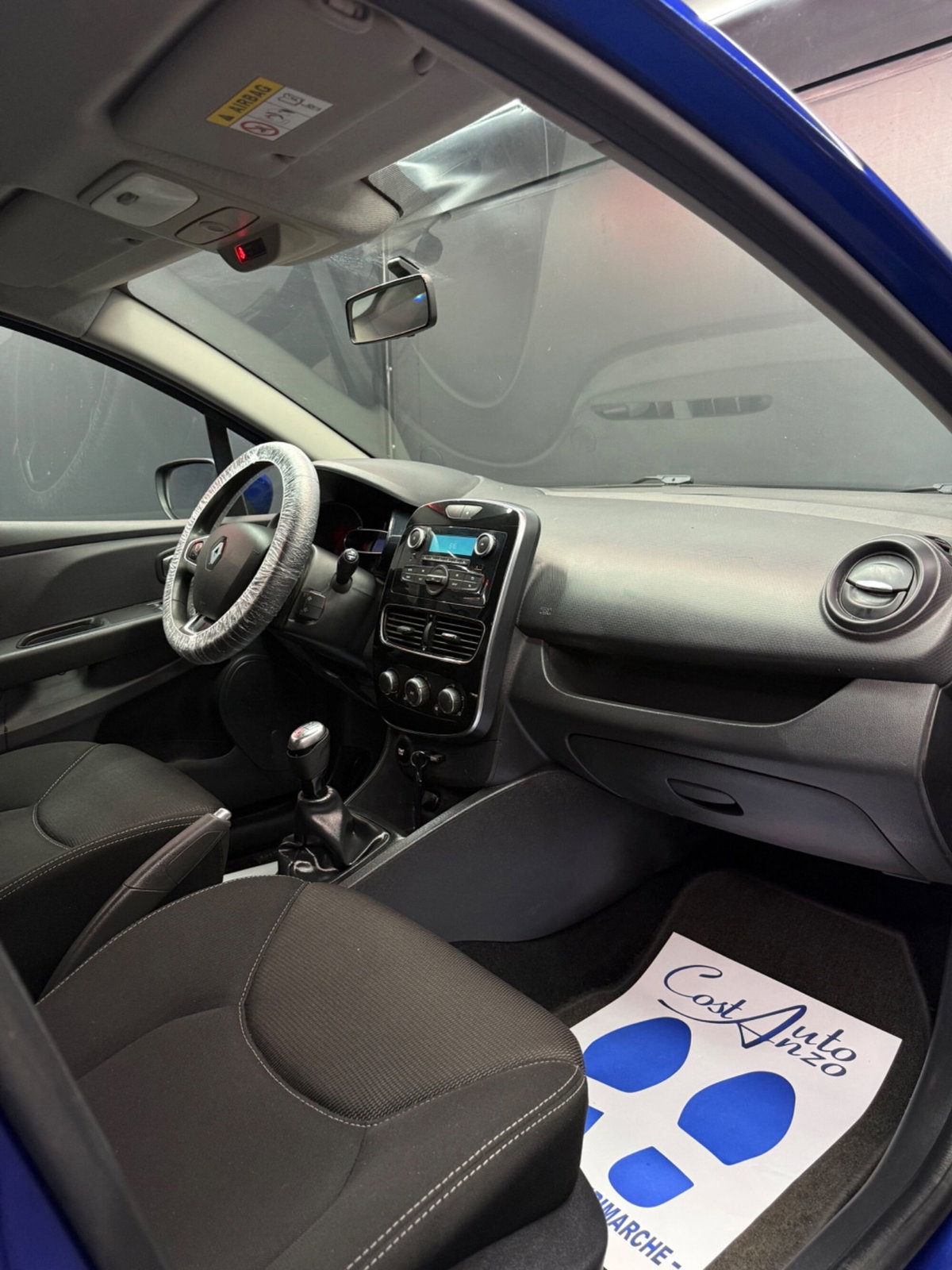 Renault Clio 1.2 75 CV 5 porte Duel (10)