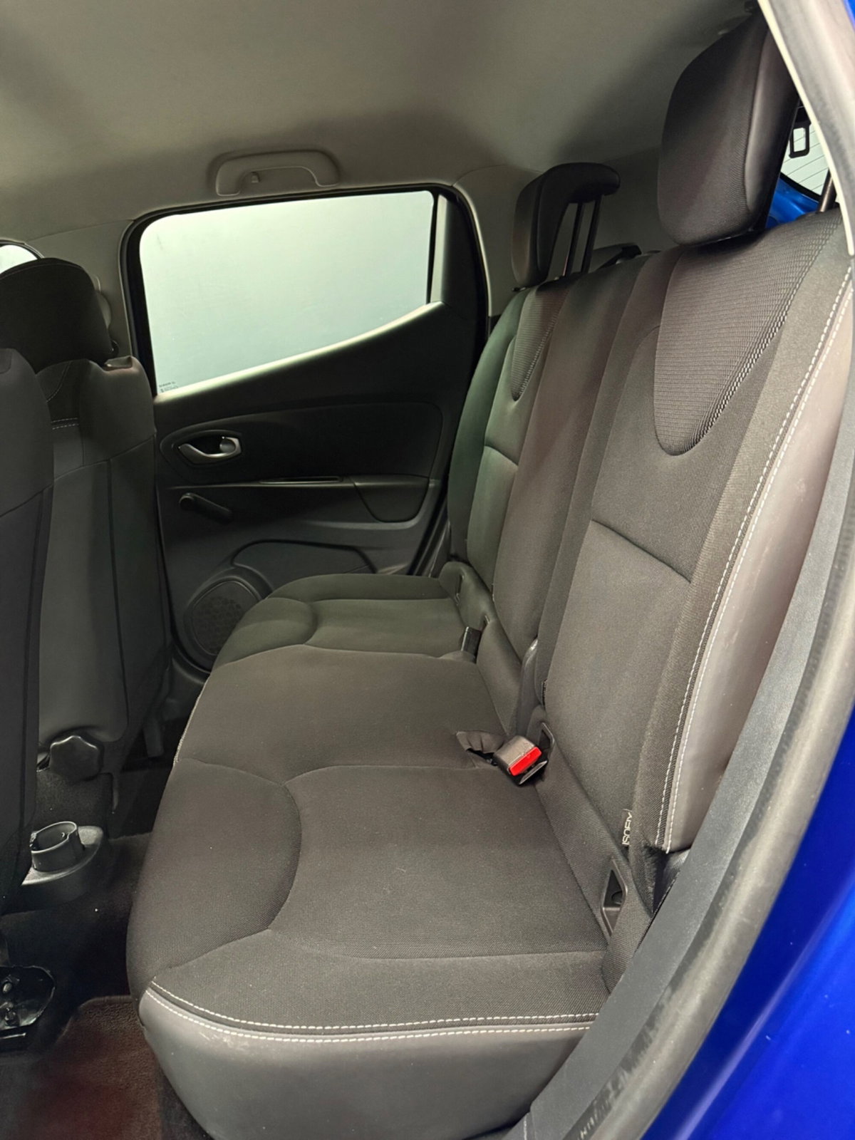 Renault Clio 1.2 75 CV 5 porte Duel (15)