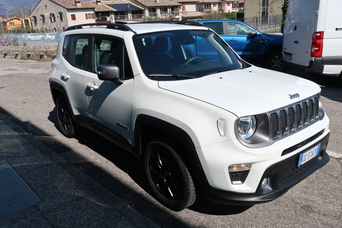 Jeep Renegade 1.3 T4 190CV PHEV 4xe AT6 Limited (3)