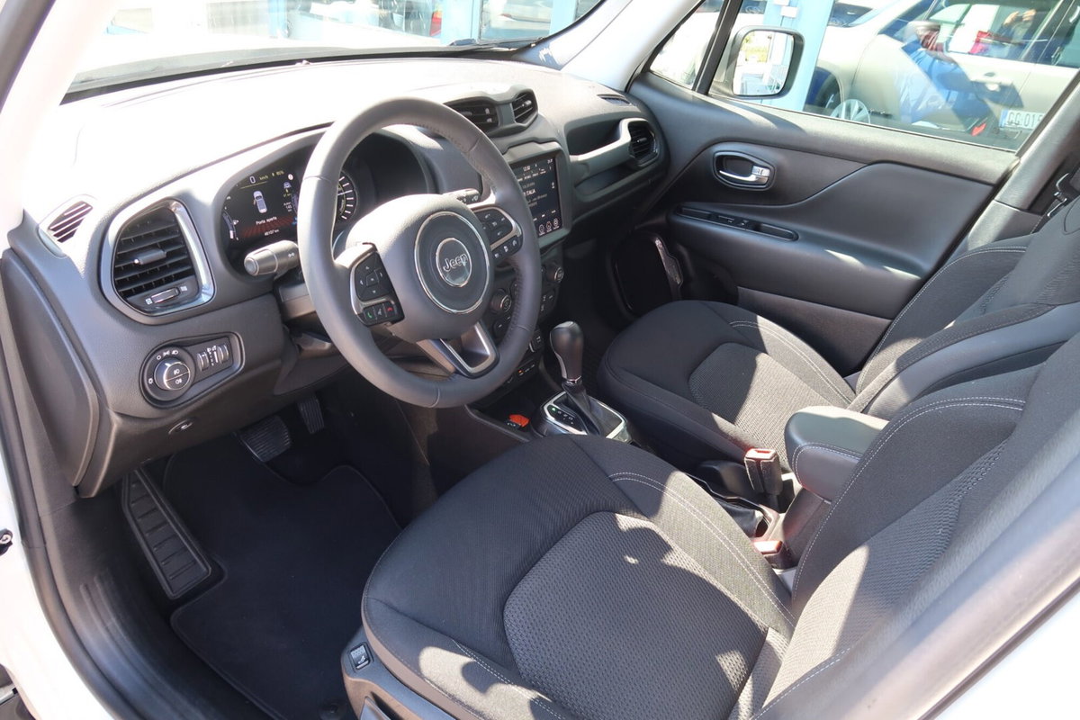 Jeep Renegade 1.3 T4 190CV PHEV 4xe AT6 Limited (8)