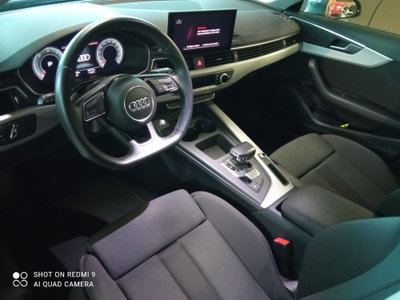 Audi A4 Avant 30 TDI/136 CV S tronic S line edition (10)