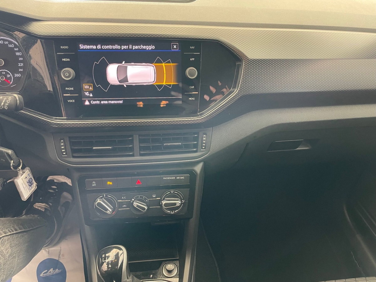 Volkswagen T-Cross 1.0 TSI Style BMT (12)