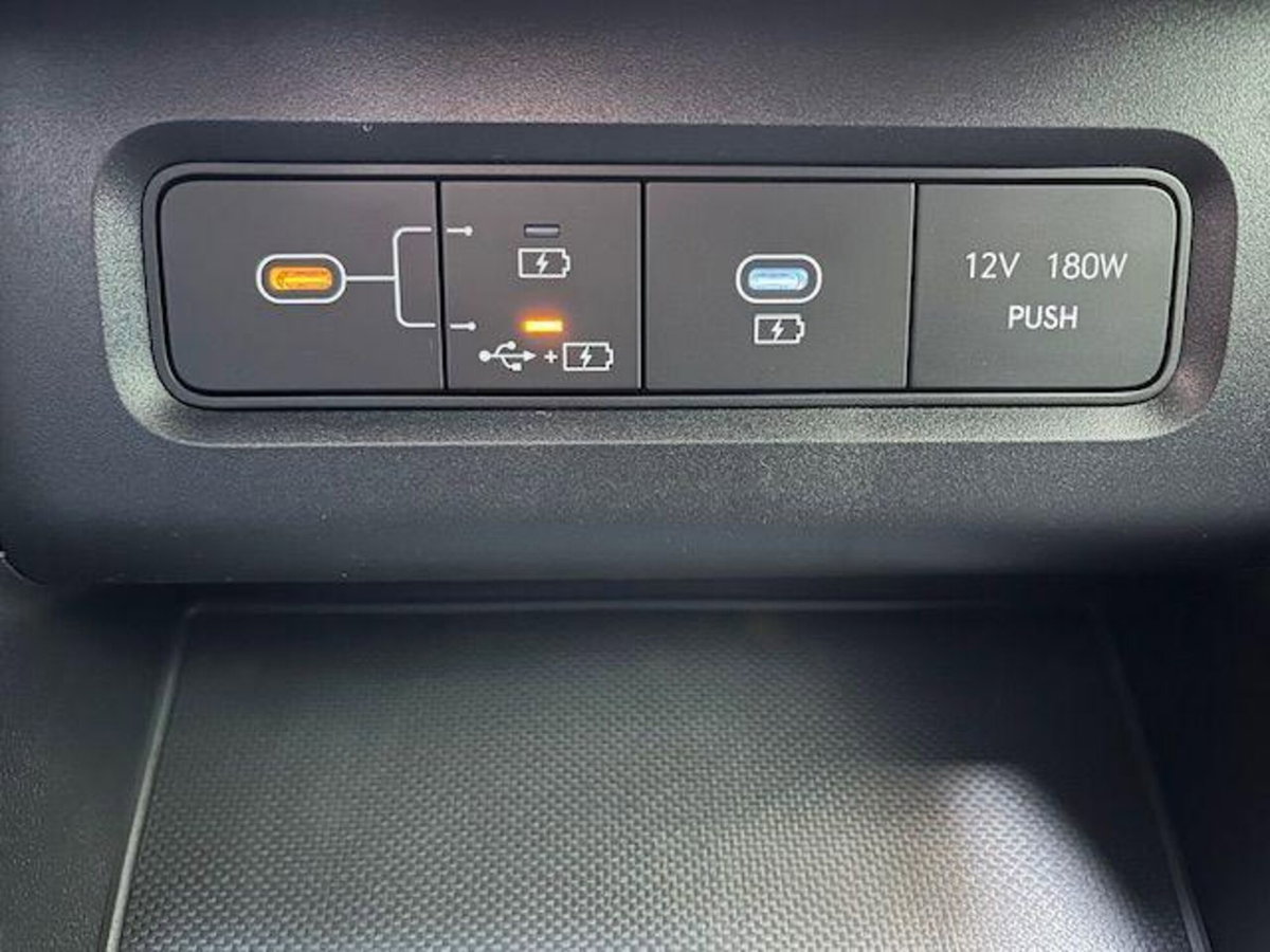Hyundai Tucson 1.6 crdi 48V Business 2wd dct (16)