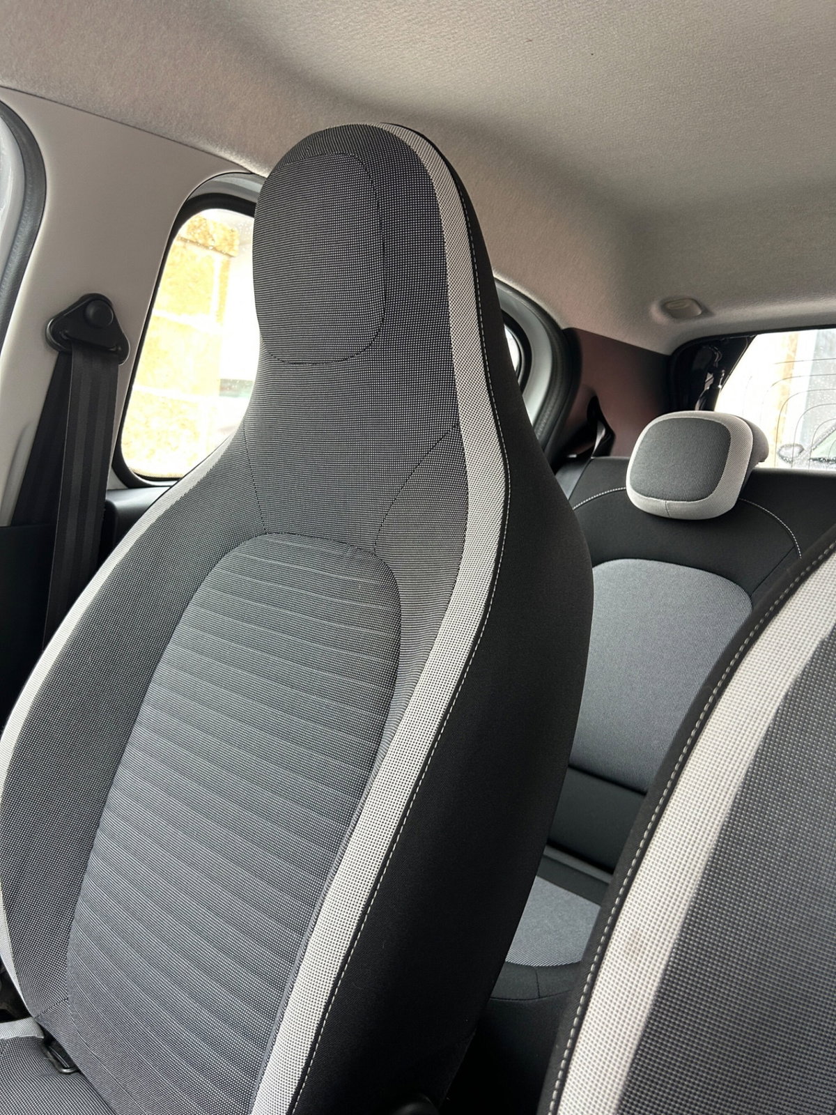 Renault Twingo SCe Life (11)