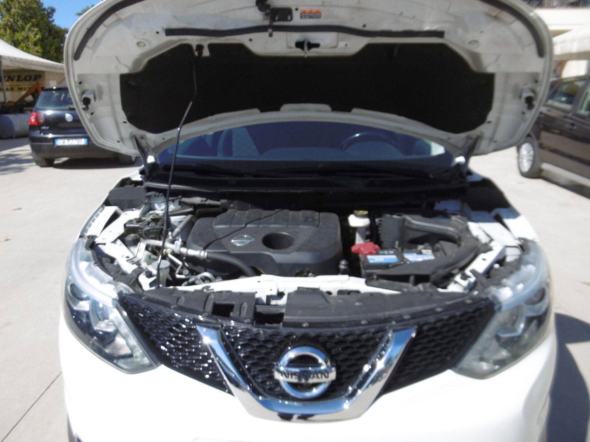 Nissan Qashqai 1.5 dCi Tekna (13)