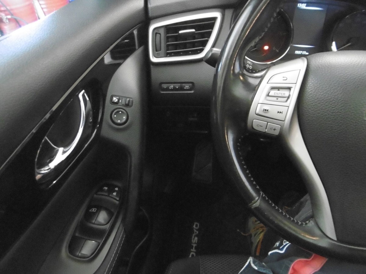 Nissan Qashqai 1.5 dCi Tekna (18)