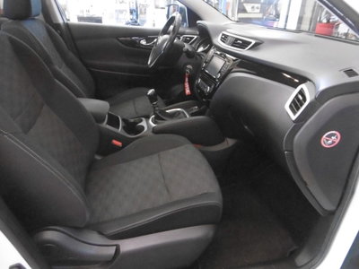 Nissan Qashqai 1.5 dCi Tekna (19)