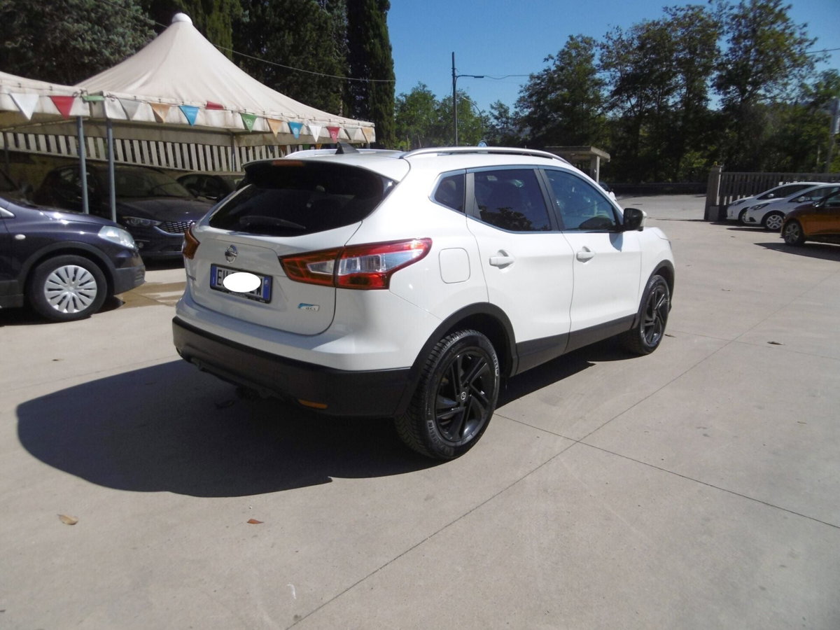 Nissan Qashqai 1.5 dCi Tekna (5)