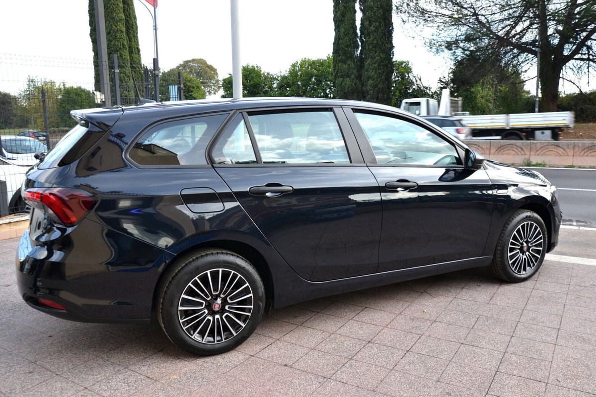 Fiat Tipo Station Wagon Tipo SW 1.6 mjt (Red) s&s 130cv (18)