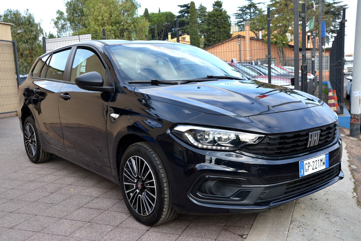 Fiat Tipo Station Wagon Tipo SW 1.6 mjt (Red) s&s 130cv (3)