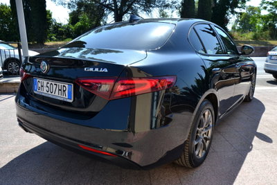 Alfa Romeo Giulia 2.0 Turbo 200 CV AT8 Sprint (5)