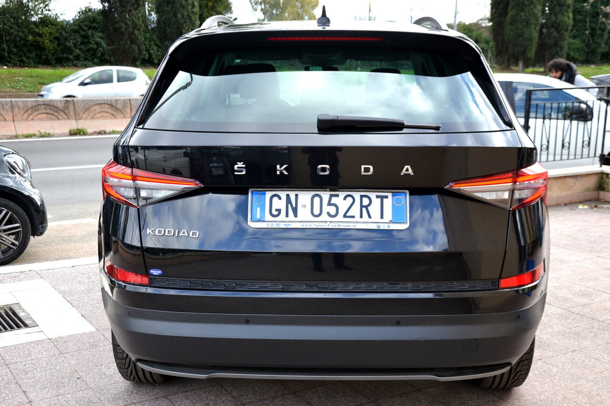 Skoda Kodiaq 2.0 TDI EVO SCR 4x4 DSG 7 posti Laurin&Klement (7)