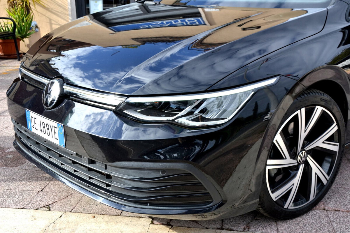 Volkswagen Golf Variant 2.0 tdi Style 150cv dsg (17)