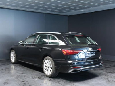 Audi A4 Avant 30 TDI/136 CV S tronic Business Advanced (6)