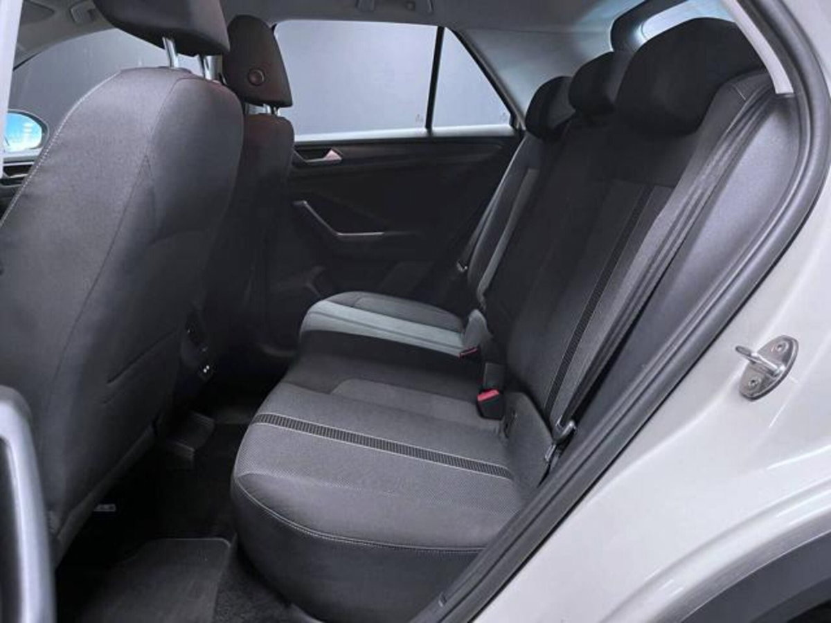 Volkswagen T-Roc 1.0 TSI Life (12)