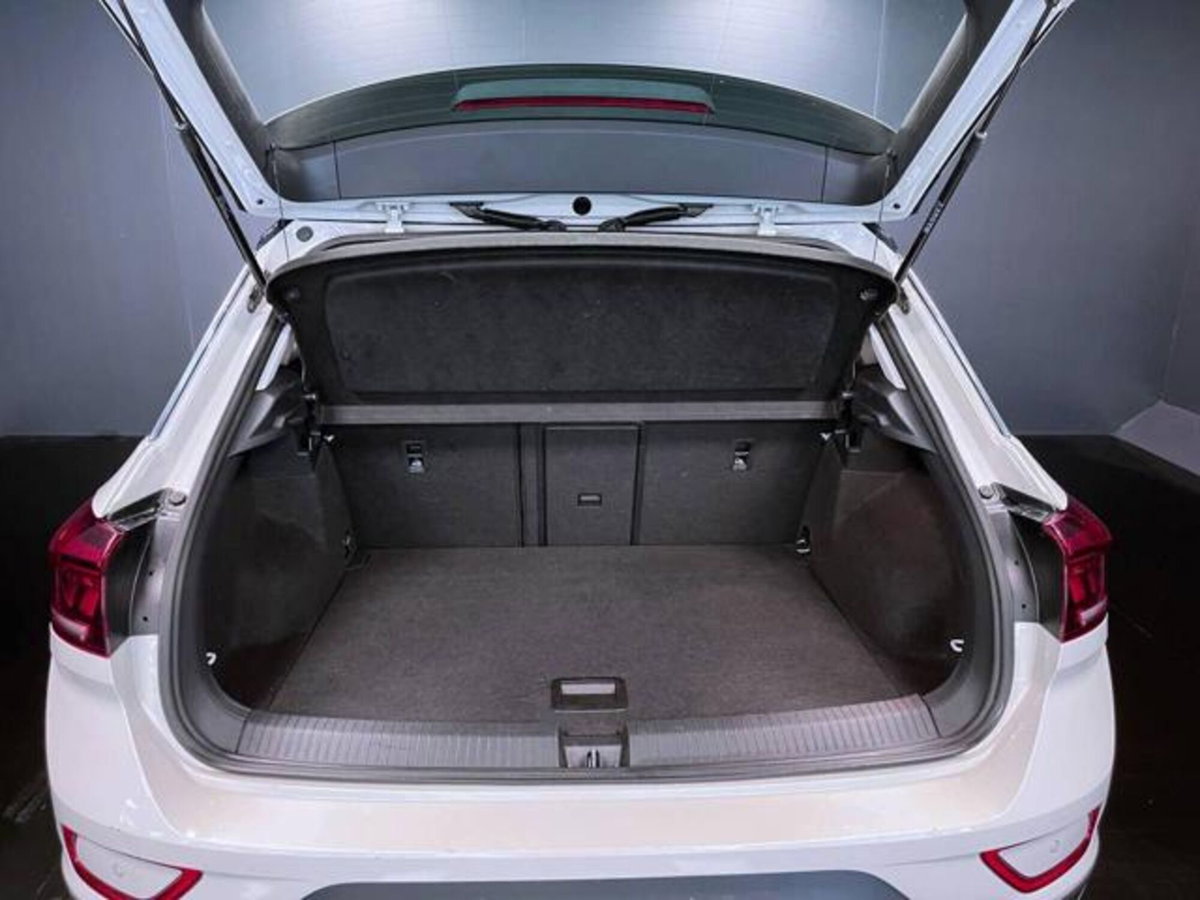 Volkswagen T-Roc 1.0 TSI Life (13)