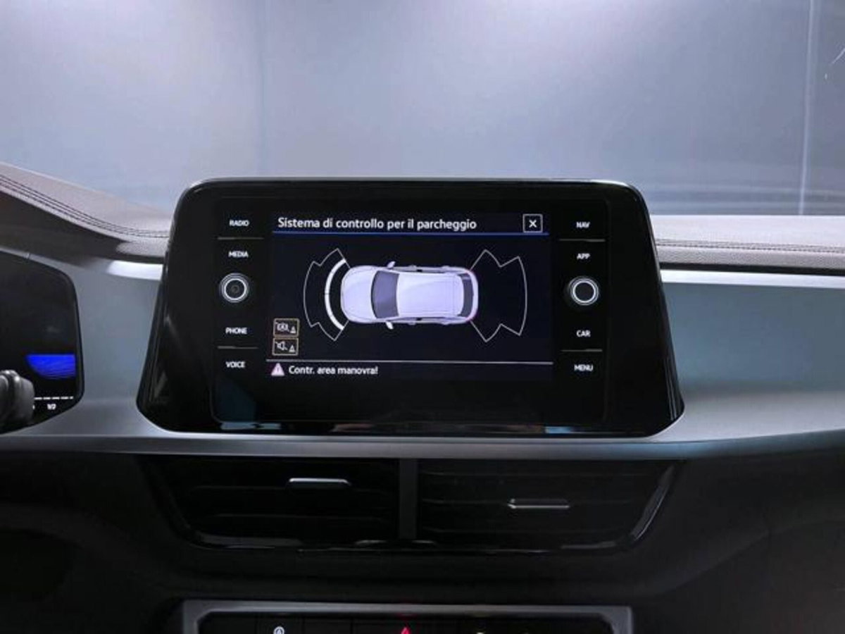 Volkswagen T-Roc 1.0 TSI Life (14)