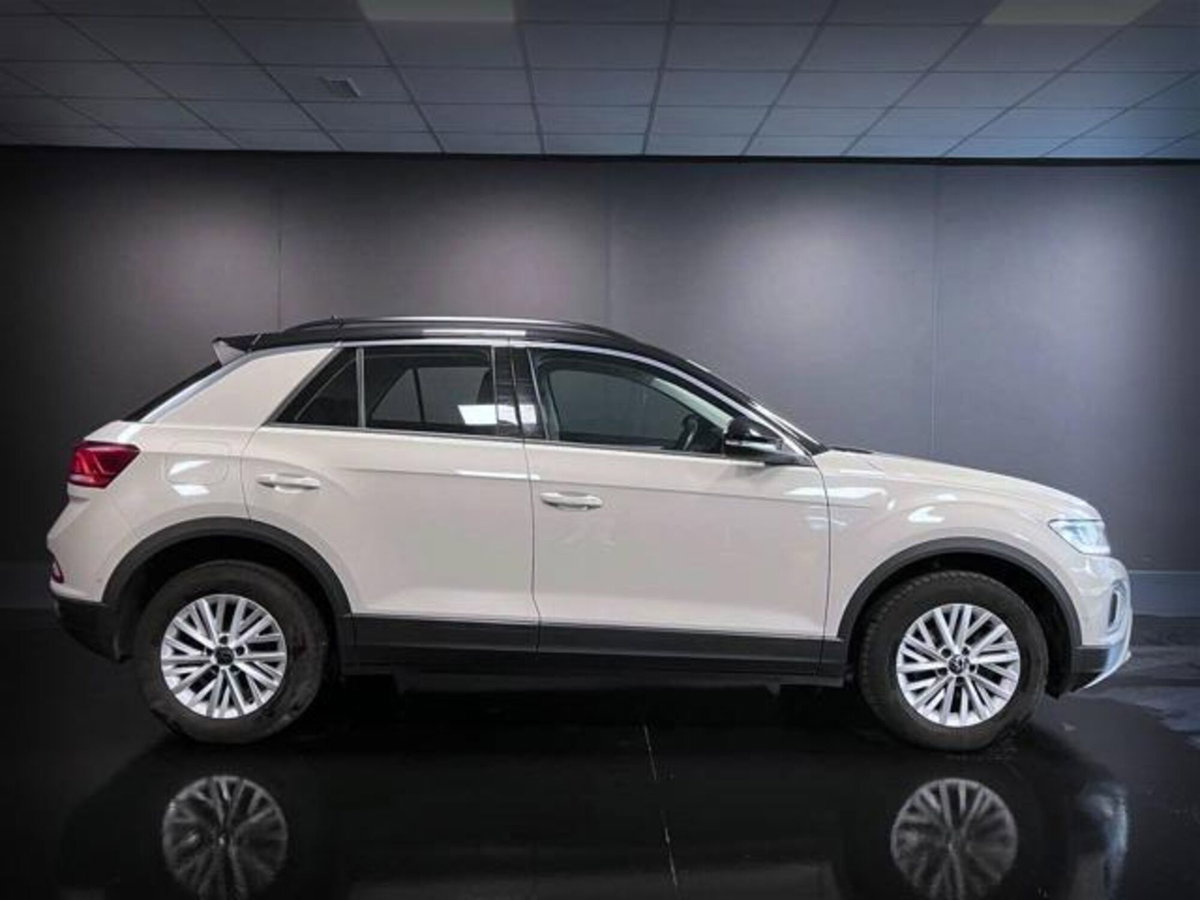 Volkswagen T-Roc 1.0 TSI Life (4)
