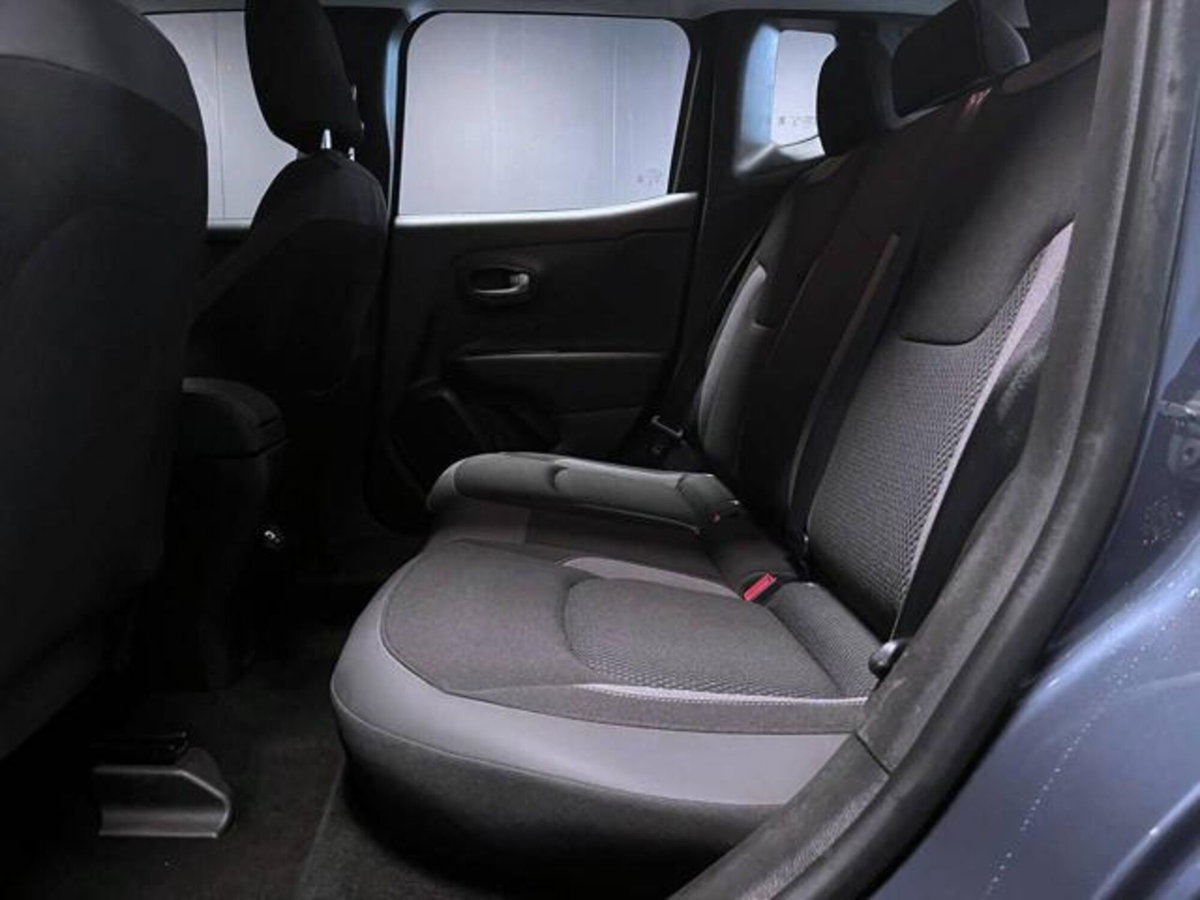 Jeep Renegade 1.6 Mjt 130 CV Limited (12)