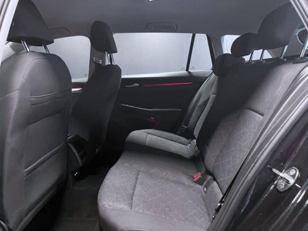 Volkswagen Golf Variant 1.0 TSI EVO Life (13)