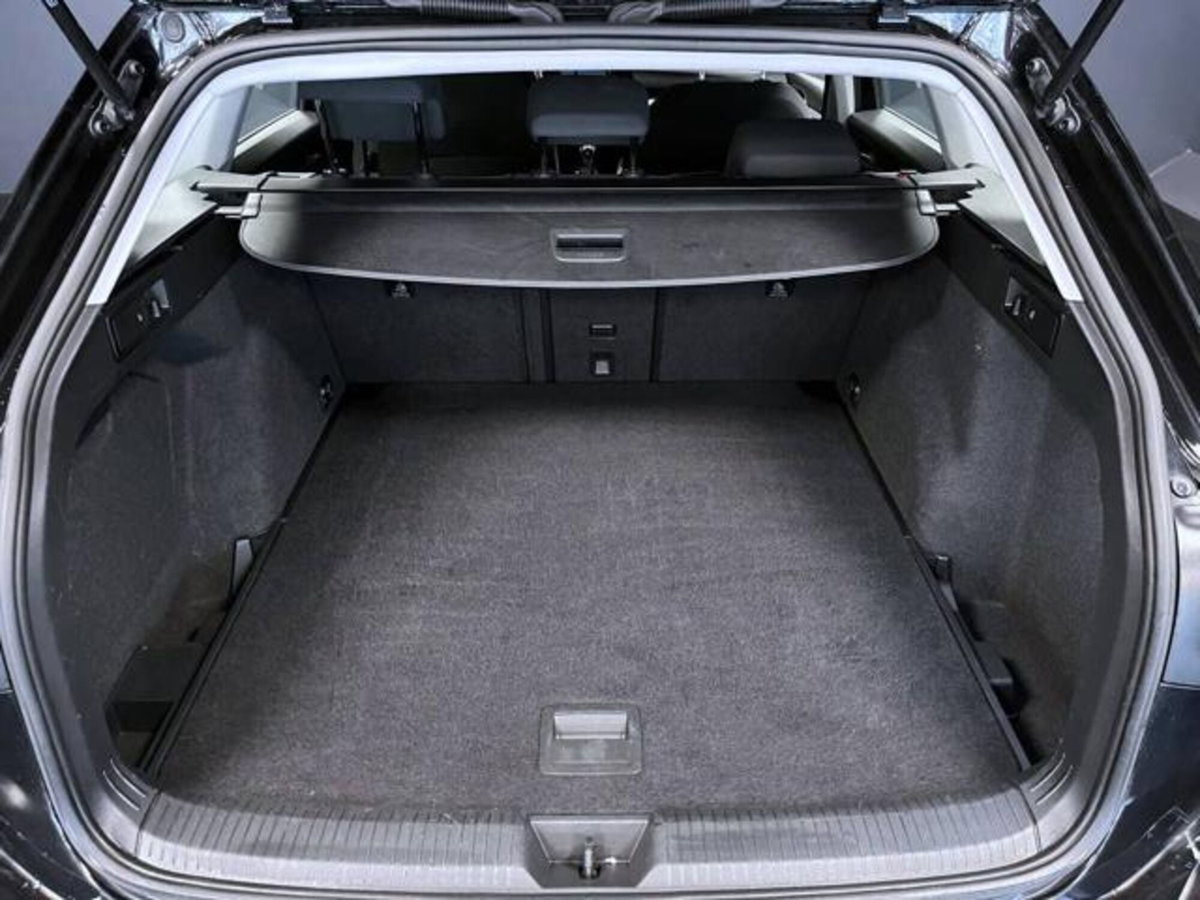 Volkswagen Golf Variant 1.0 TSI EVO Life (15)