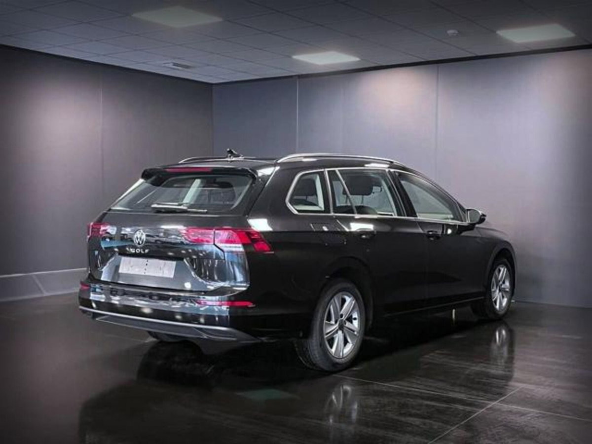 Volkswagen Golf Variant 1.0 TSI EVO Life (5)